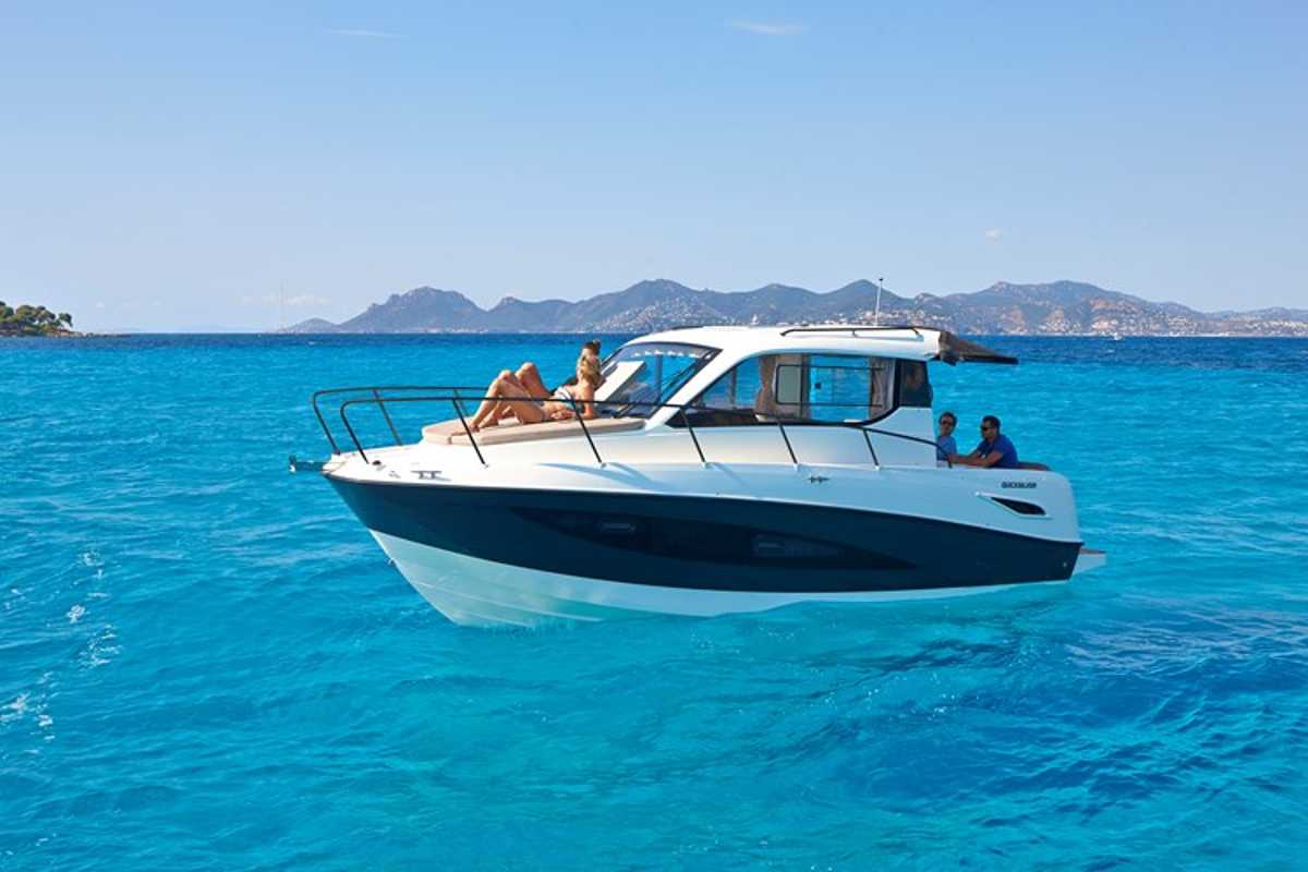 Quicksilver Activ 505 Cabin