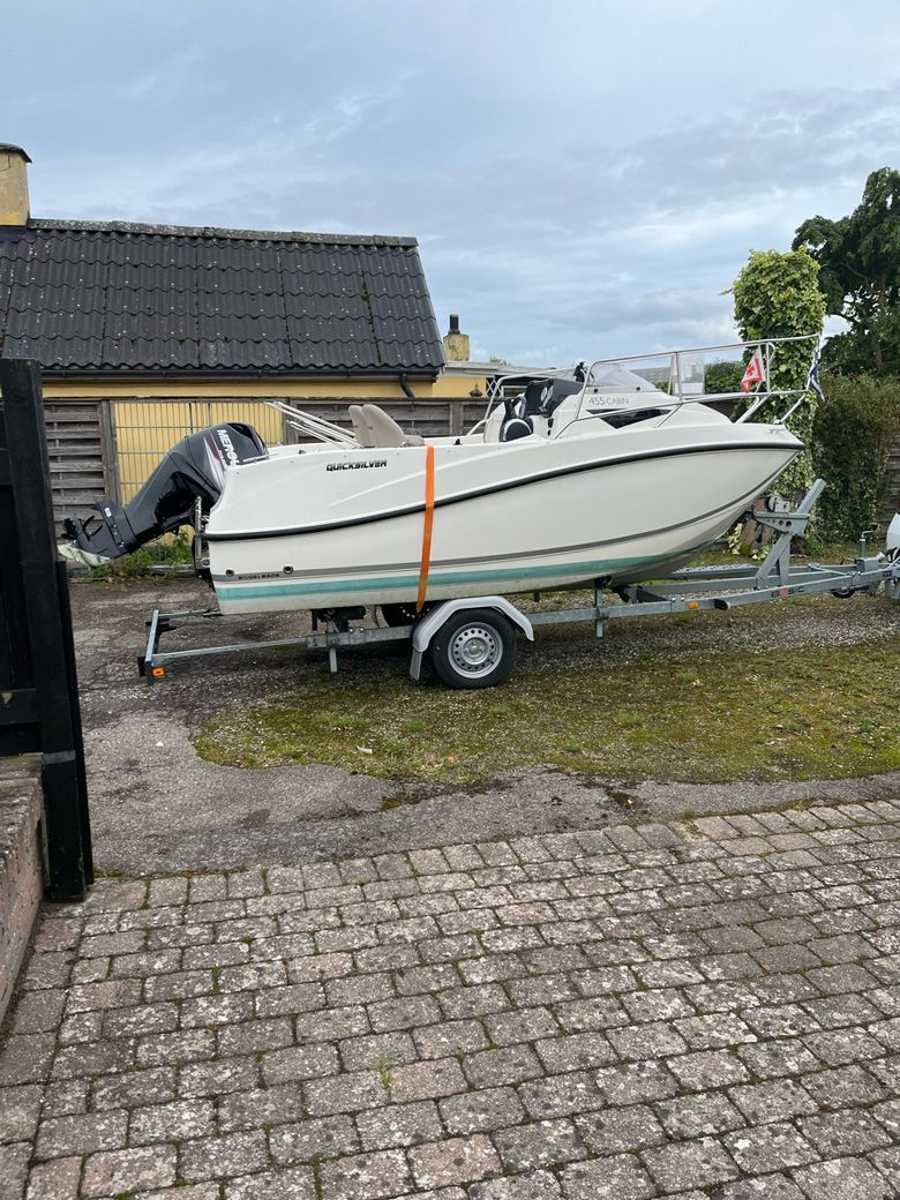 Quicksilver Activ 455 Cabin