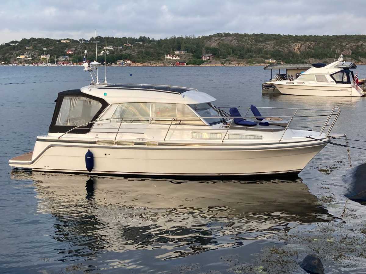 Saga 320 Sun Top