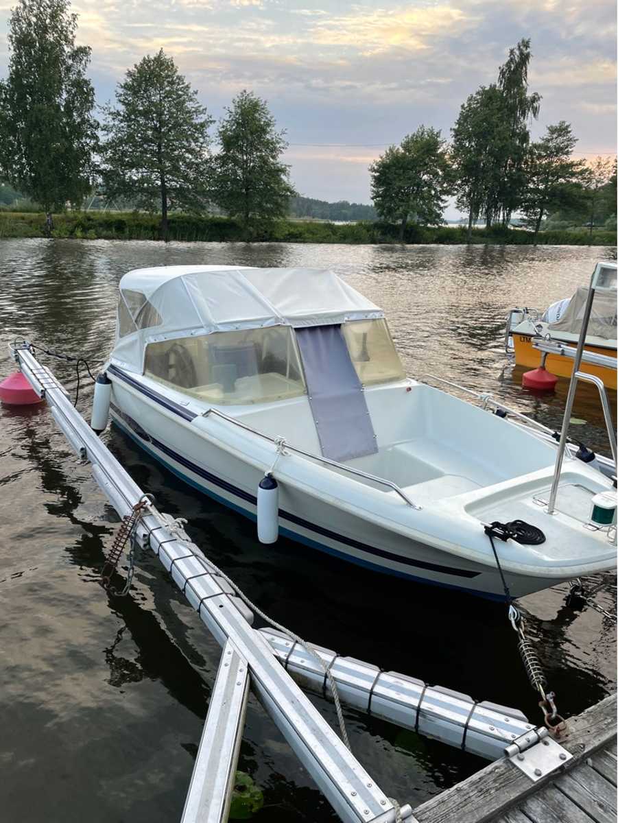 Crescent 480 Quattro