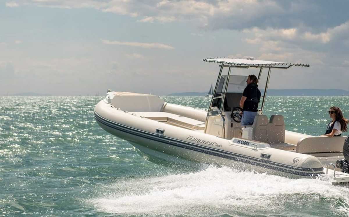 Capelli Tempest 900 Wa Swe