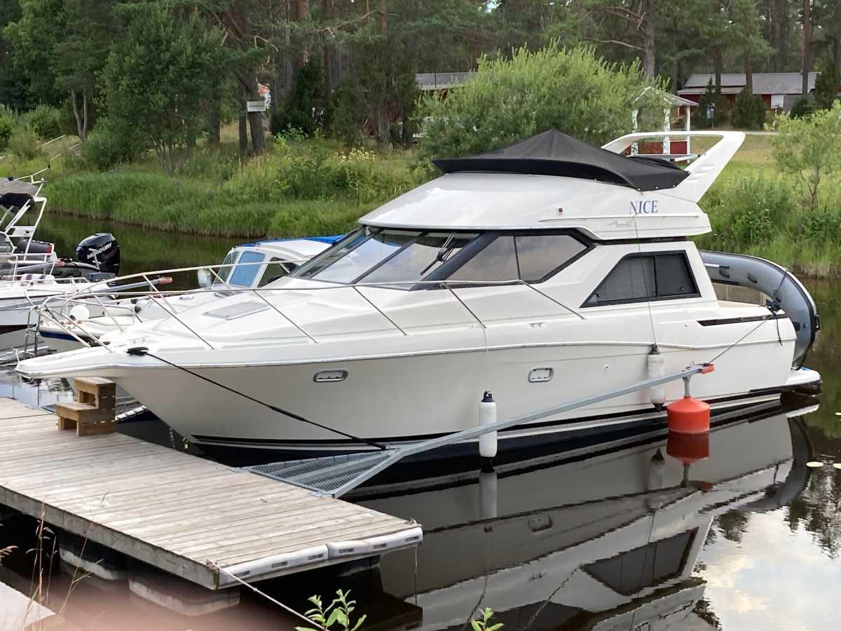 Bayliner 3258 Avanti
