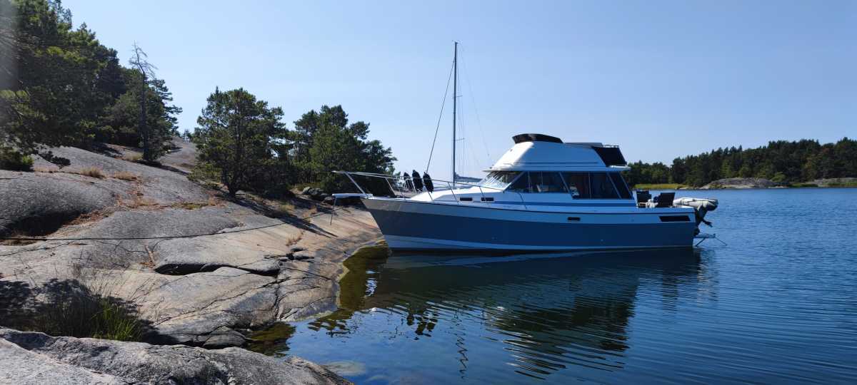 Bayliner 3288 Motoryacht Command Bridge