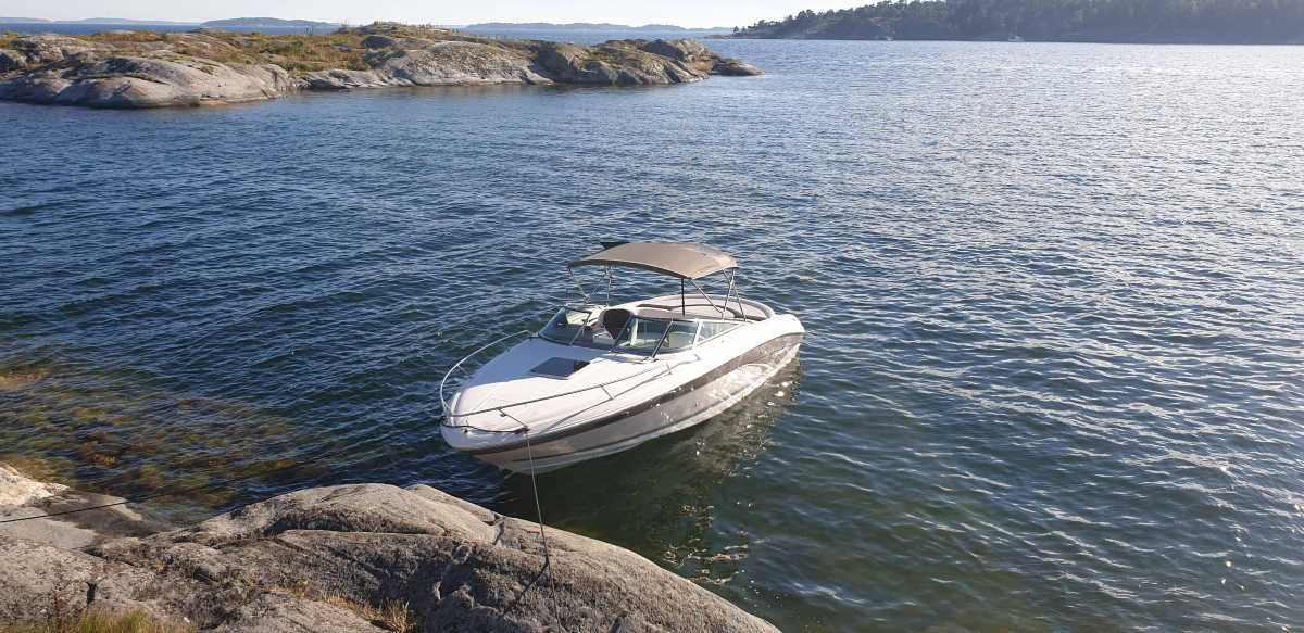 Sea Ray 230 Overnighter