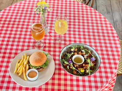 Lolo's Seaside Café & Restaurant