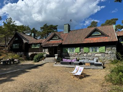 Trollgården: Bar Food B&B