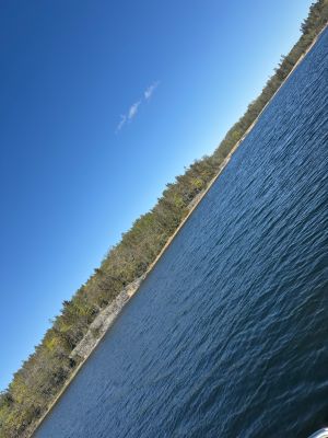 Slätön, Yxeln
