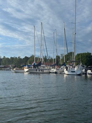 Kyrkviken, Berg