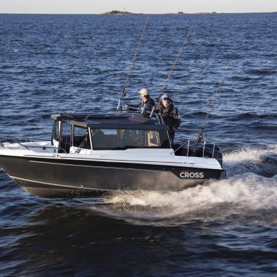 Cross 60 Cabin