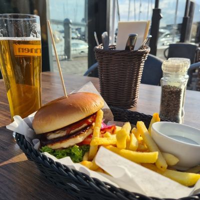 Roy's Mat o Bar