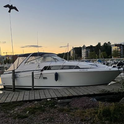 Bayliner 3785 Avanti Sunbridge