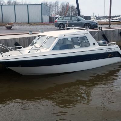 Yamarin 5800