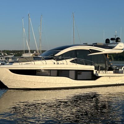 Galeon 510 Skydeck