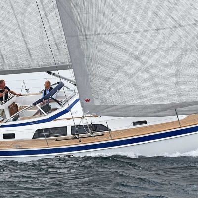 Hallberg-Rassy 44