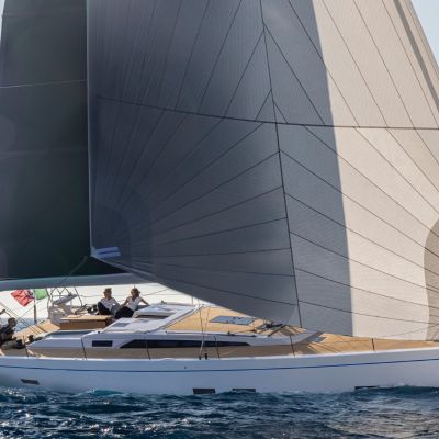 Grand Soleil 52