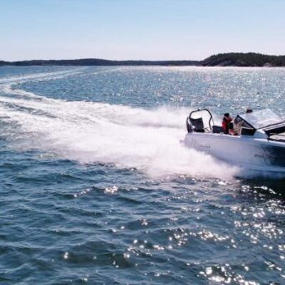 Axopar 25 Cross Top