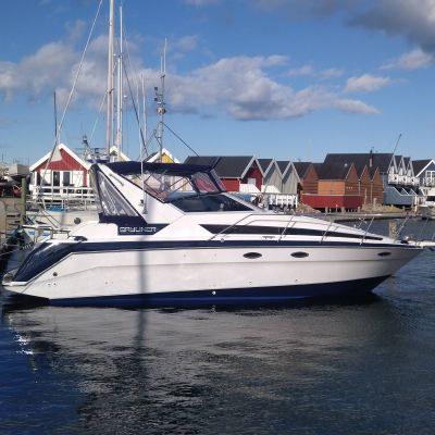 Bayliner 3055 Avanti Sunbridge