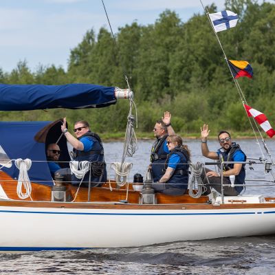 Swan 36