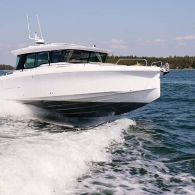 Axopar 45 Cross Cabin