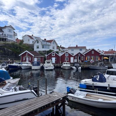 Åstols Hamn