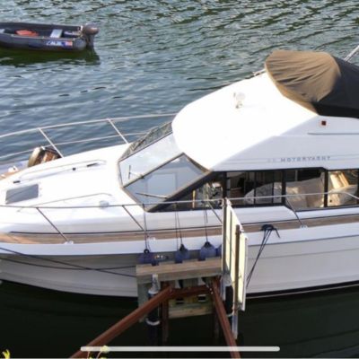 Bayliner 3688 Motoryacht Command Bridge