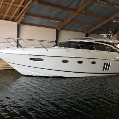 Princess V52