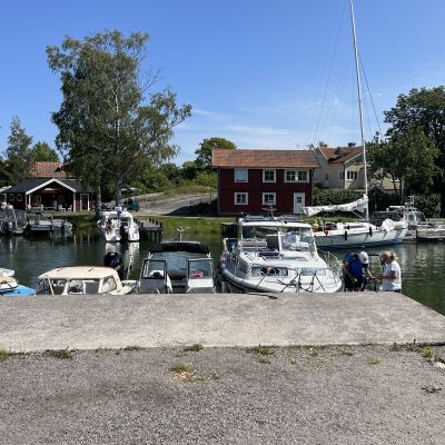 Kyrkviken, Berg
