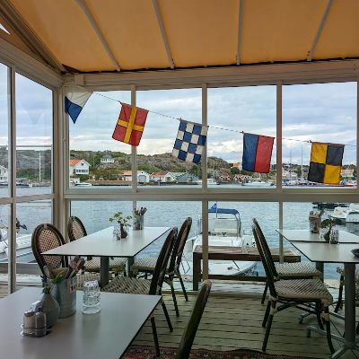 Arnell på kajen Marstrand