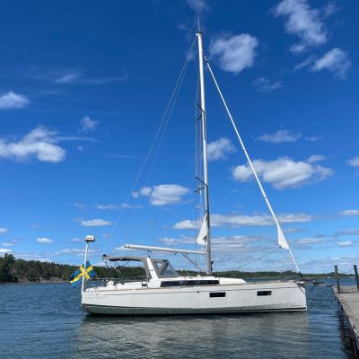 Beneteau Oceanis 38.1