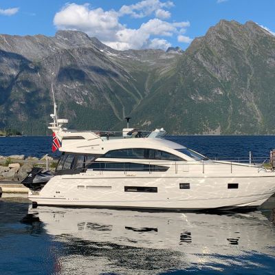 Fairline Squadron 42