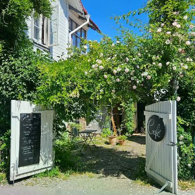 Camilles Garden & Café