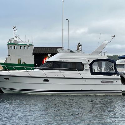 Nimbus 380 Carisma