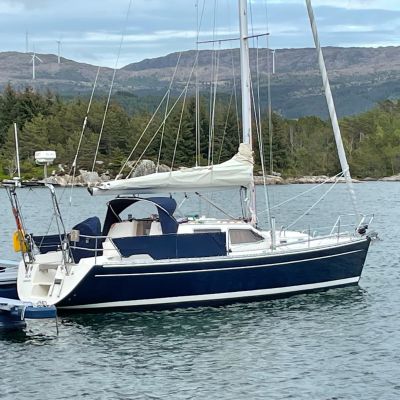 Hanse 371