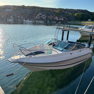 Uttern T 55 Exclusive Bowrider