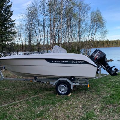 Crescent 518 Arrow