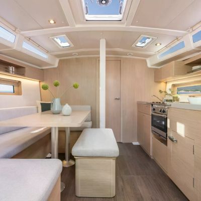 Beneteau Oceanis 37.1